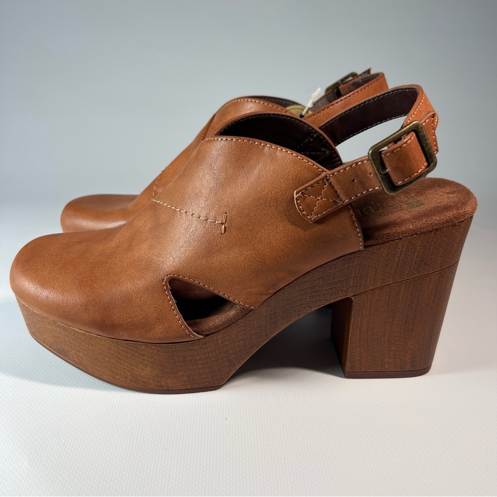 White Mountain FOOTBEDS Women's Tan Leather Slingback Clogs (11) NEW